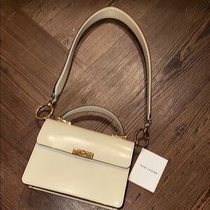 Marc Jacobs Cream Shoulder Bag with Gold Hardware